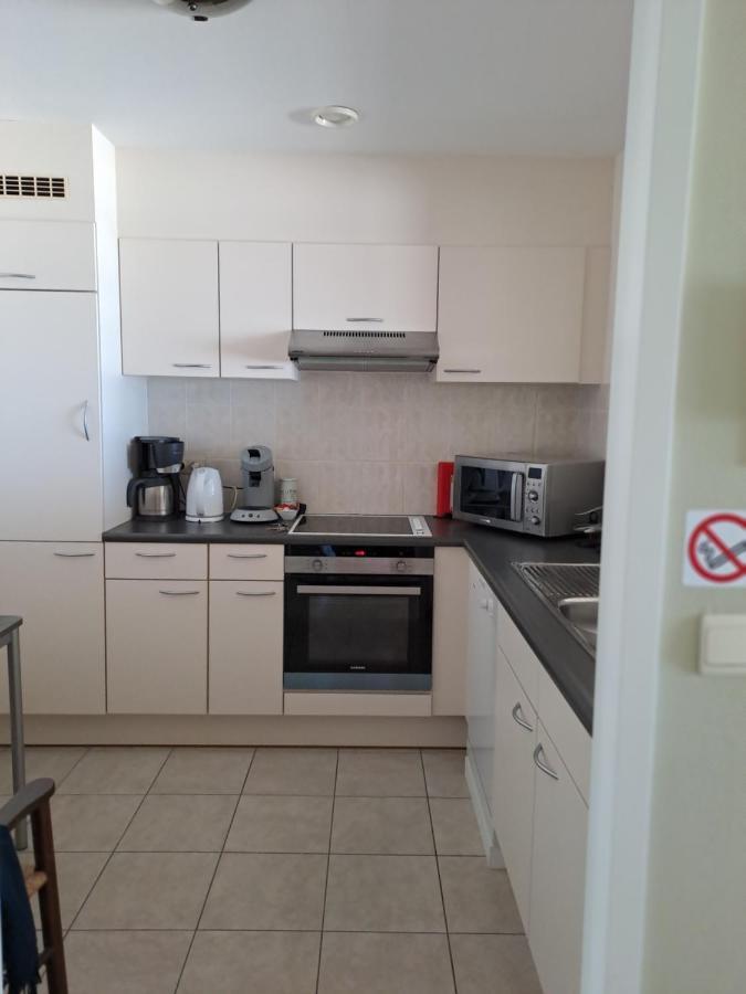 Appartement Zeedijk Heist Met Garage Кнокке-Хейст Экстерьер фото